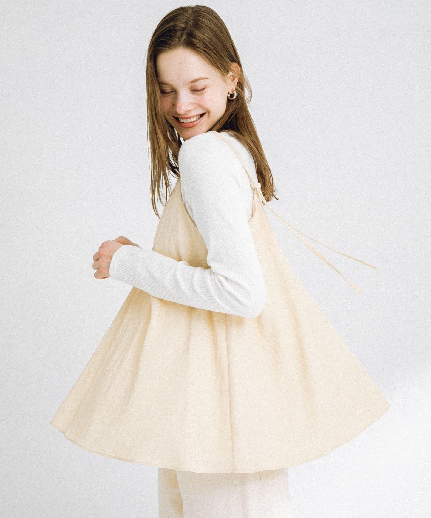 荷葉邊吊帶背心