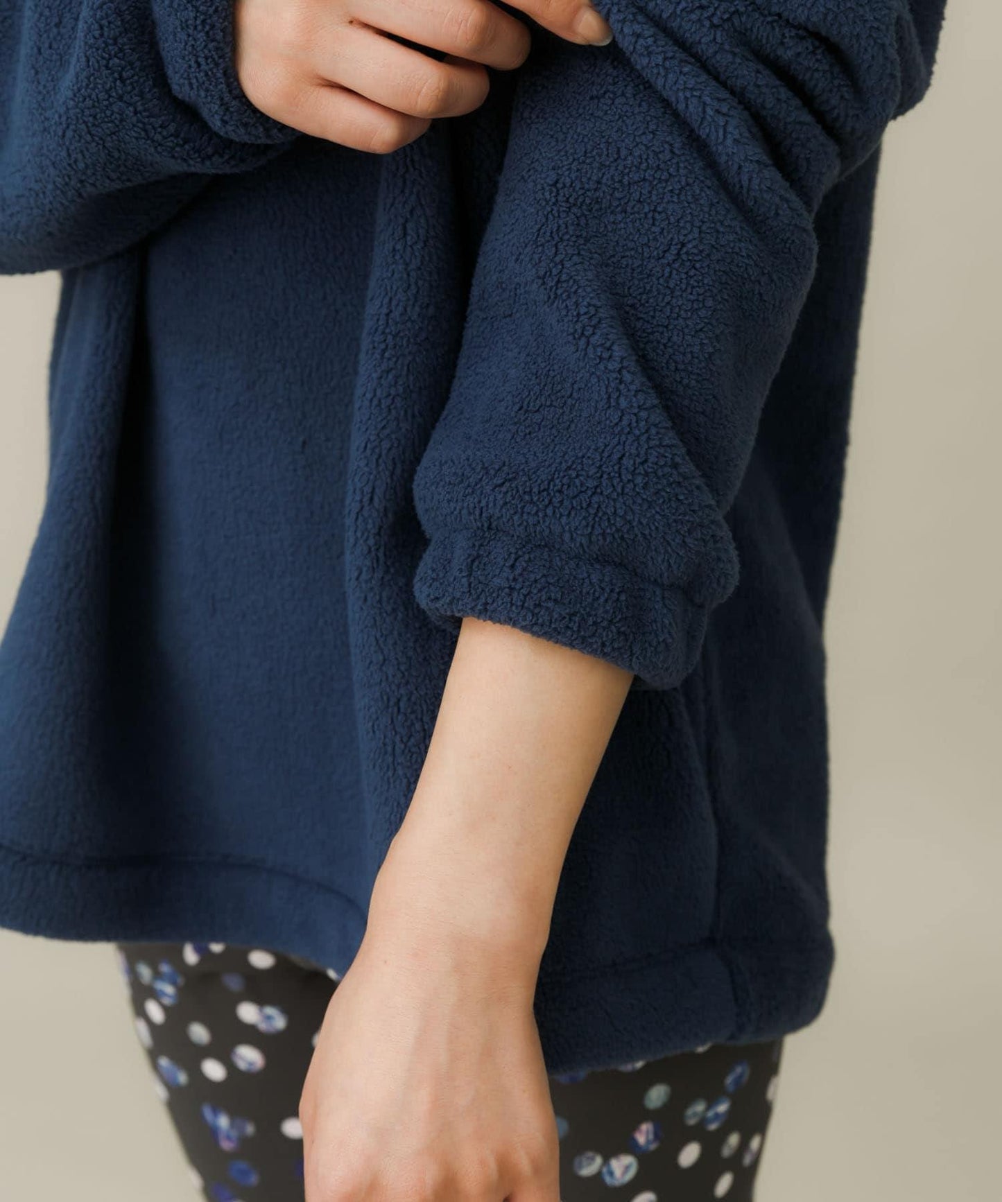 SLAB羊羔絨高領套頭衫