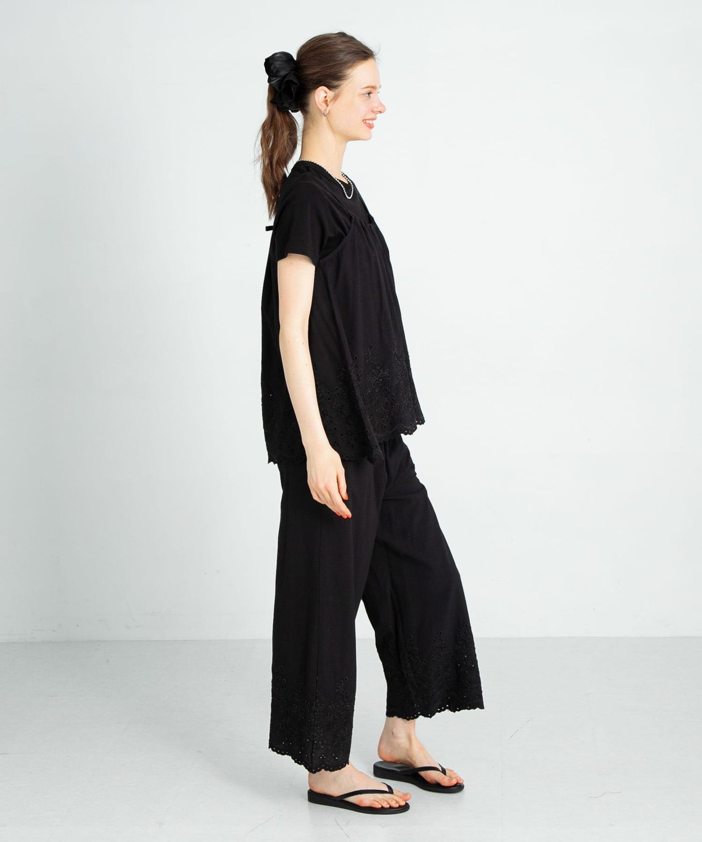 刺繡棉吊帶上衣×褲子套裝