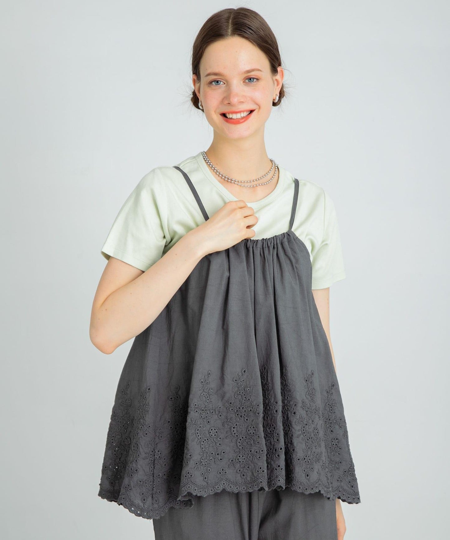 刺繡棉吊帶上衣×褲子套裝