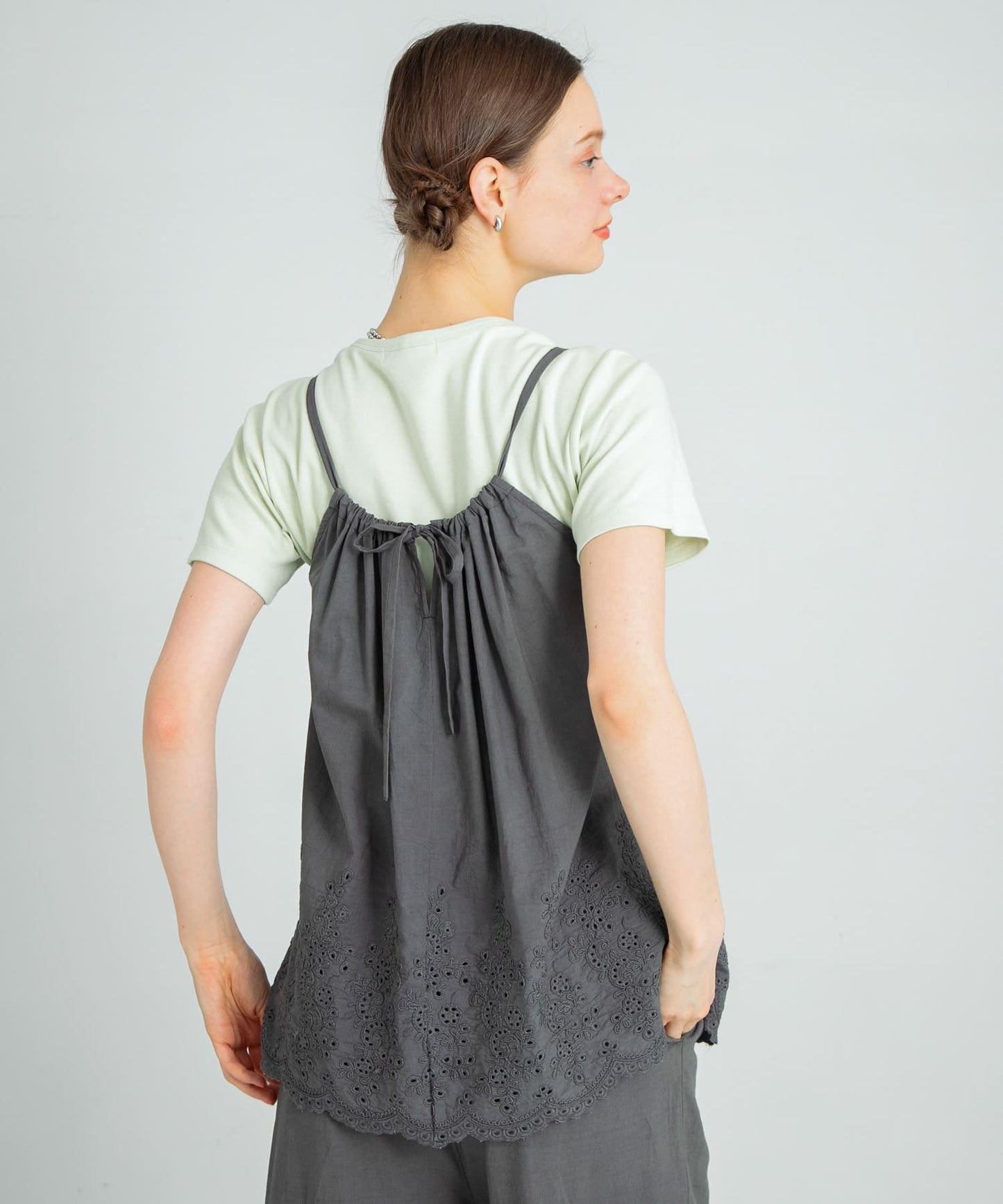 刺繡棉吊帶上衣×褲子套裝