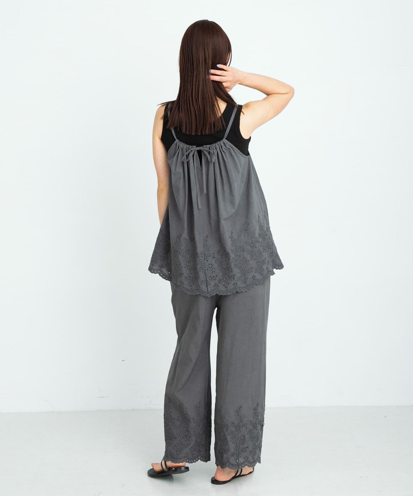 刺繡棉吊帶上衣×褲子套裝