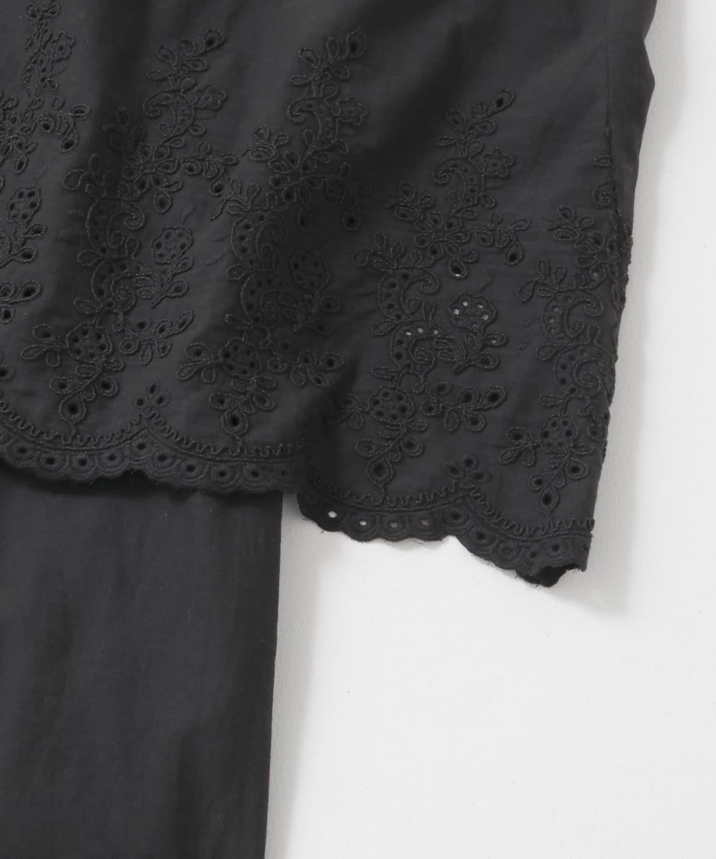 刺繡棉吊帶上衣×褲子套裝