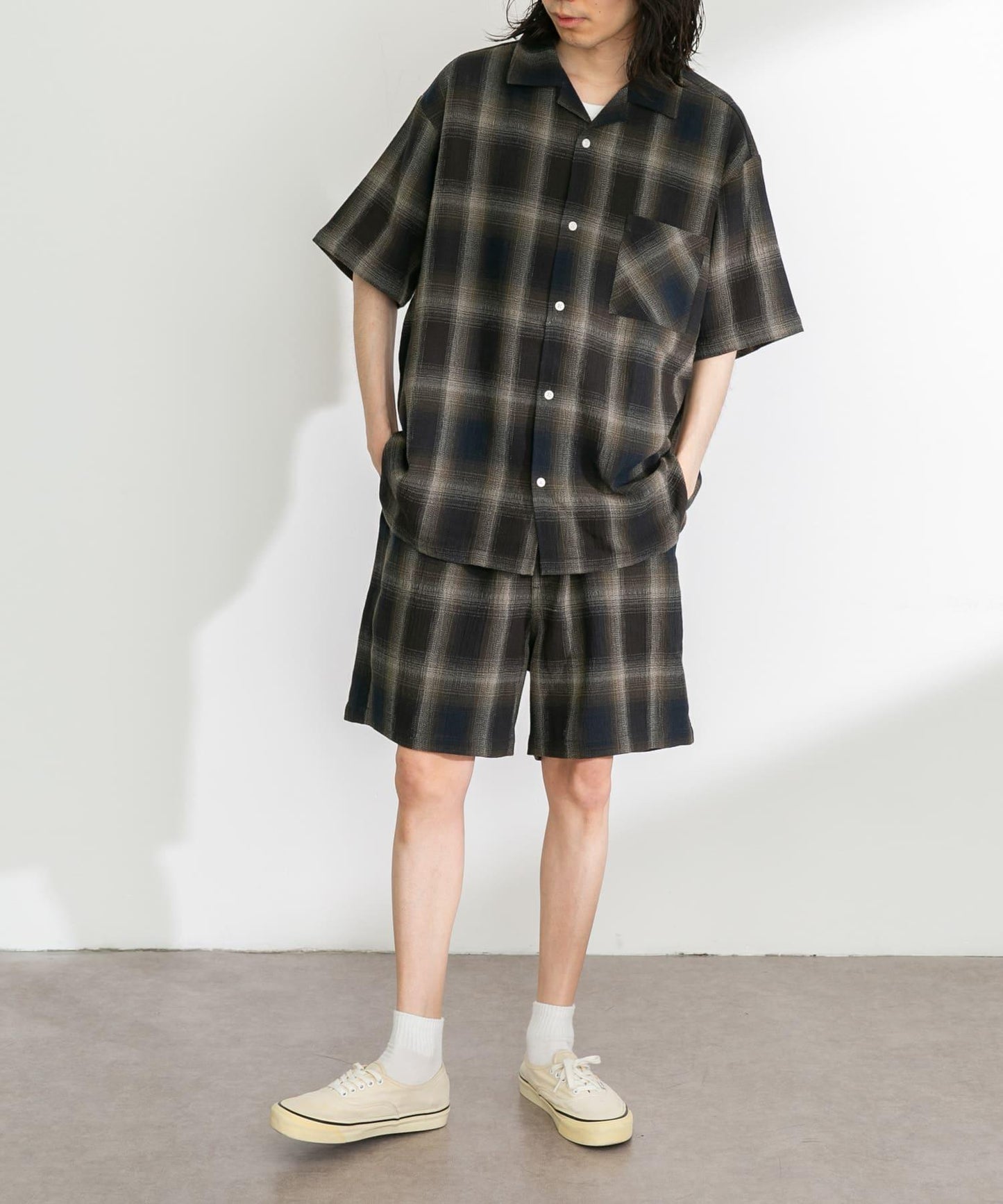 漸變格紋休閒短褲