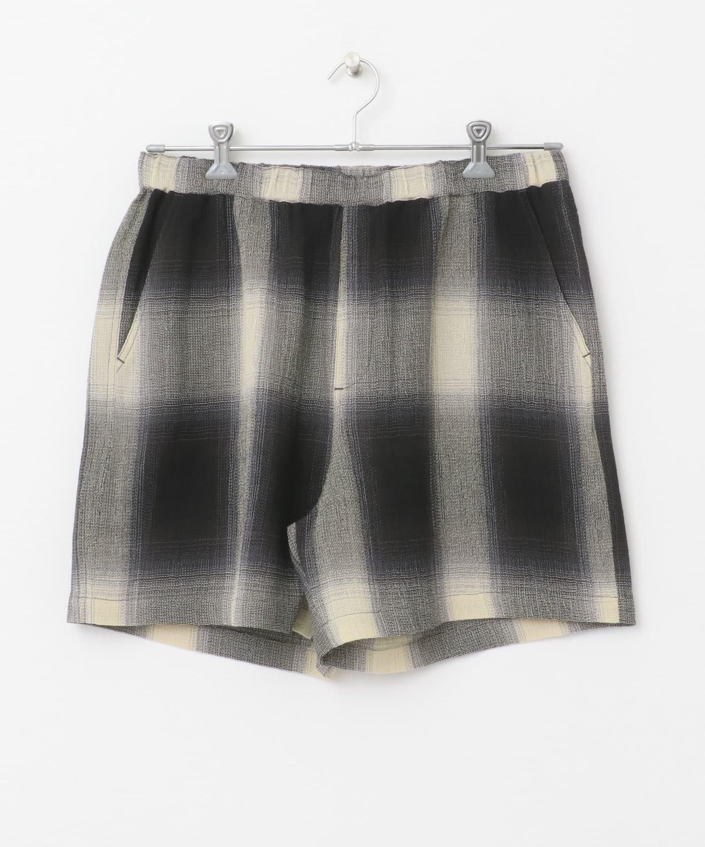 漸變格紋休閒短褲