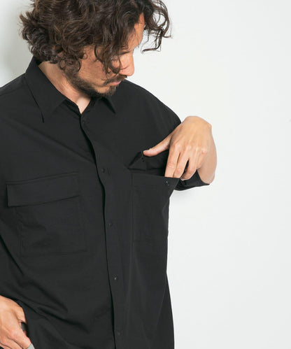 OOPS 可伸縮雙口袋襯衫