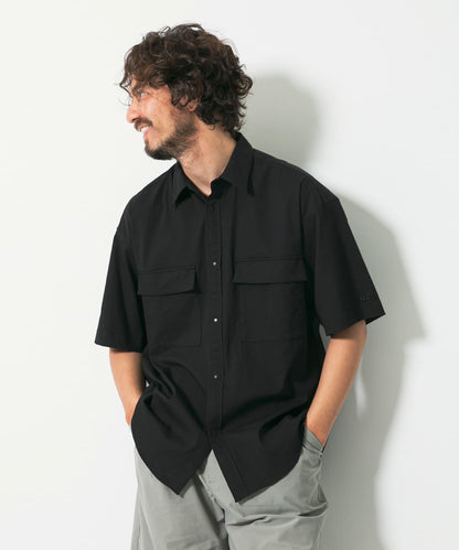 OOPS 可伸縮雙口袋襯衫