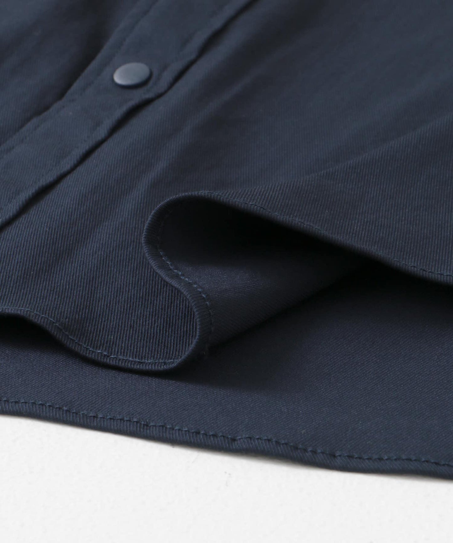 OOPS 可伸縮雙口袋襯衫