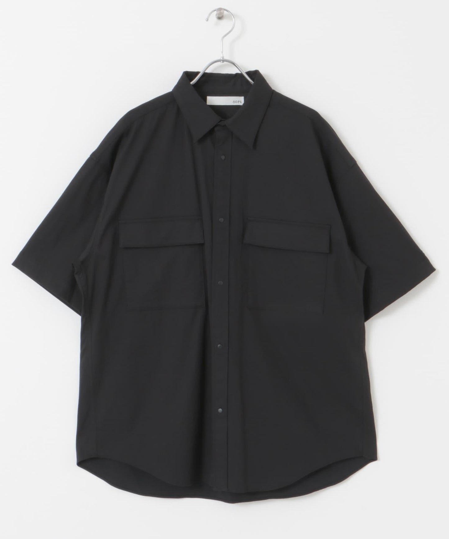 OOPS 可伸縮雙口袋襯衫