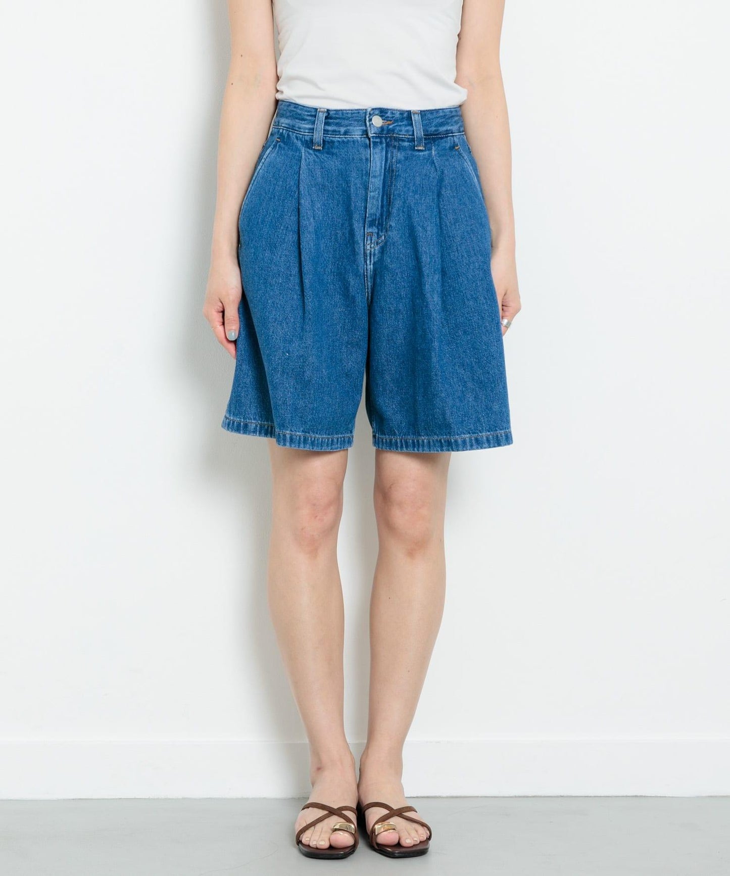 carhartt 女士高腰短褲