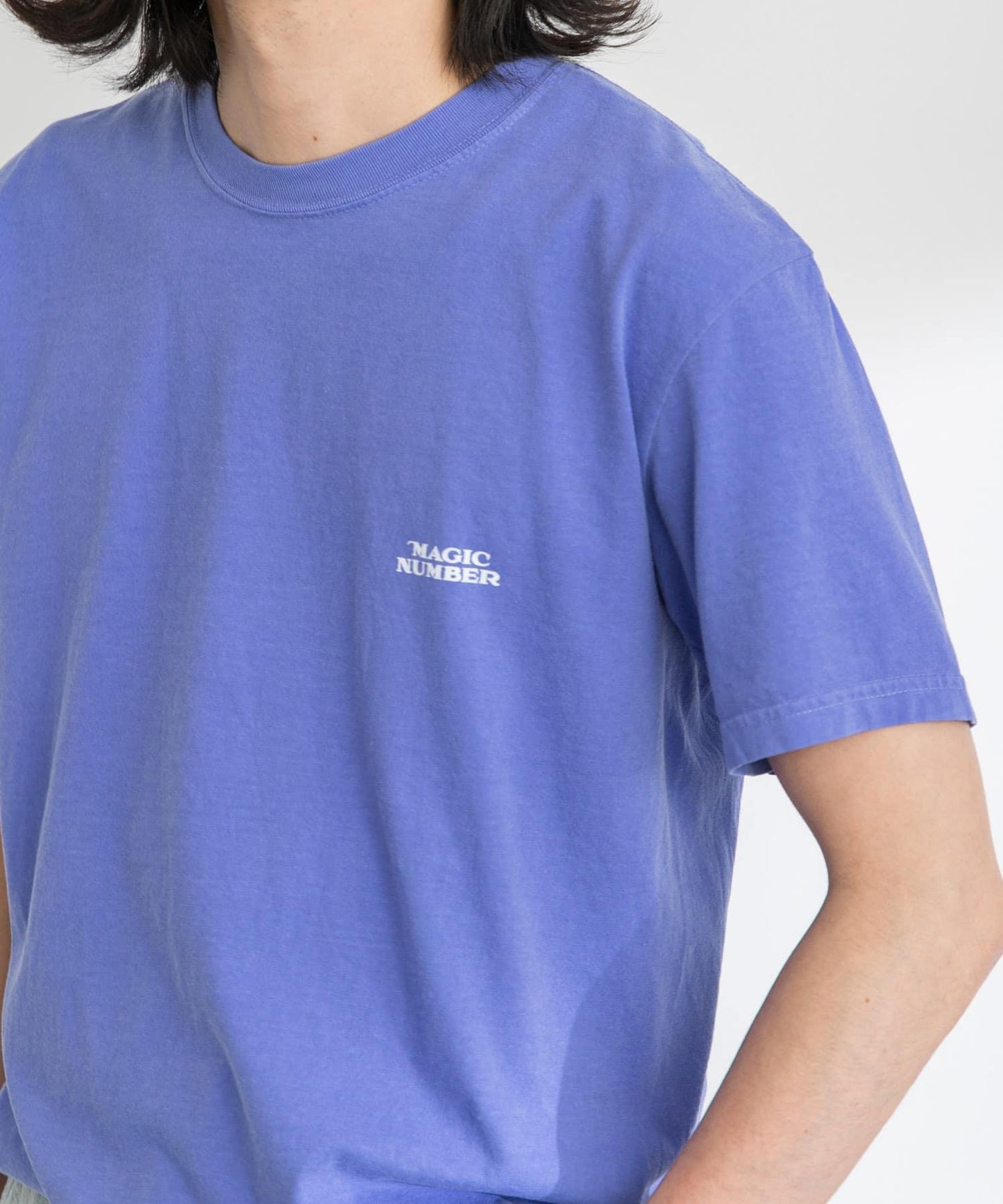 MAGIC NUMBER SEEYOUINTHEWATER葉子圖案T恤