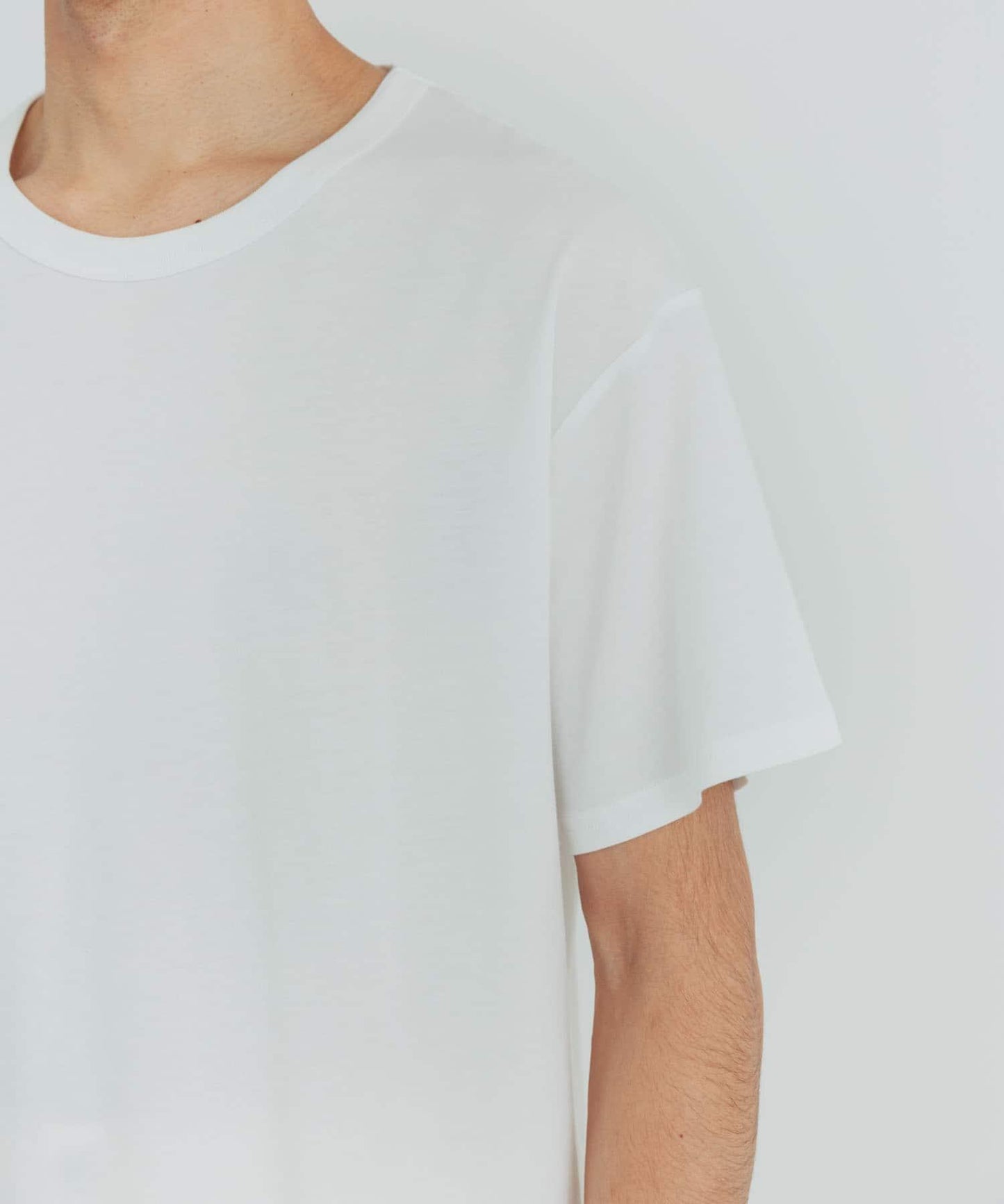 『UR TECH』圓領T恤