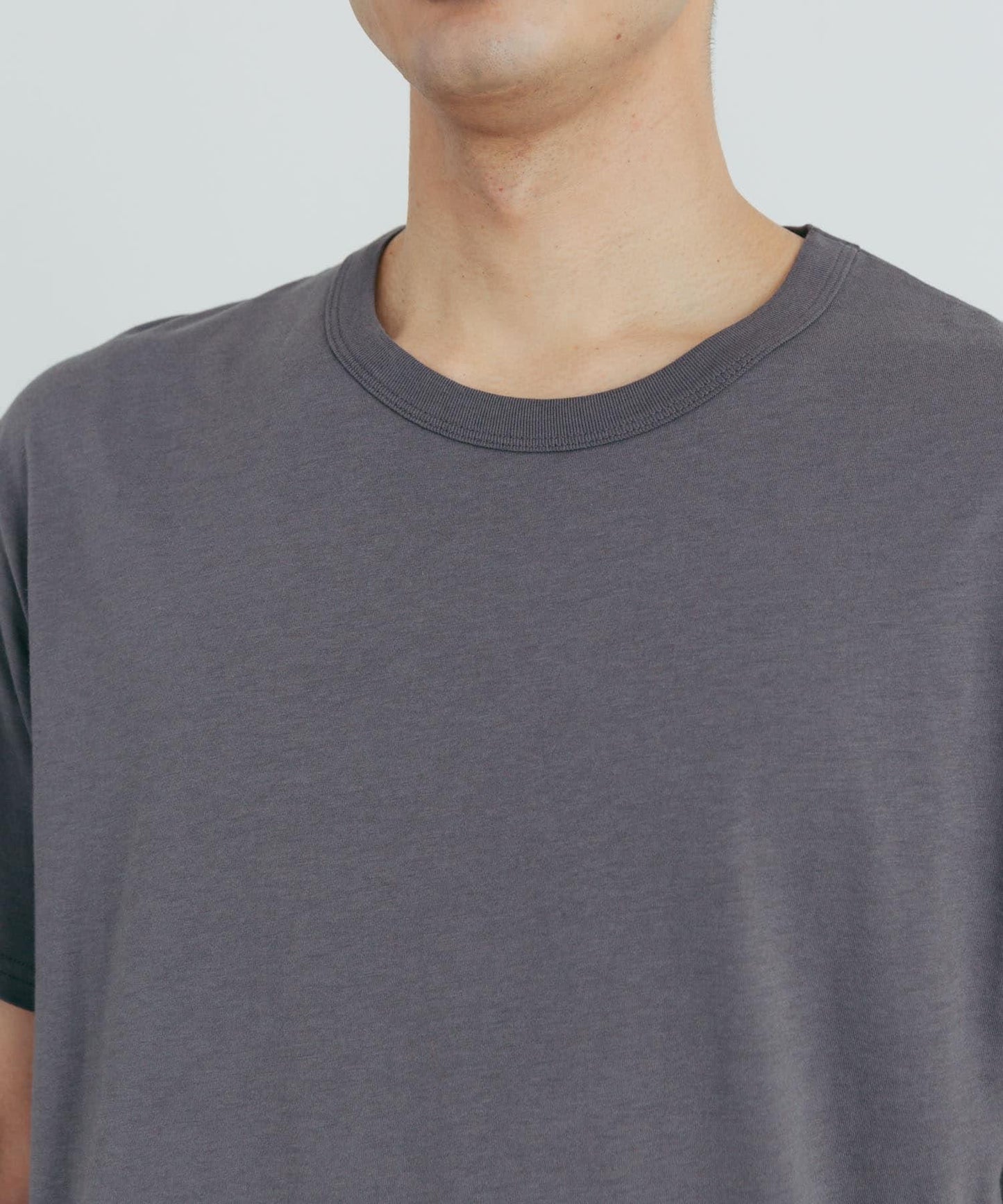 『UR TECH』圓領T恤