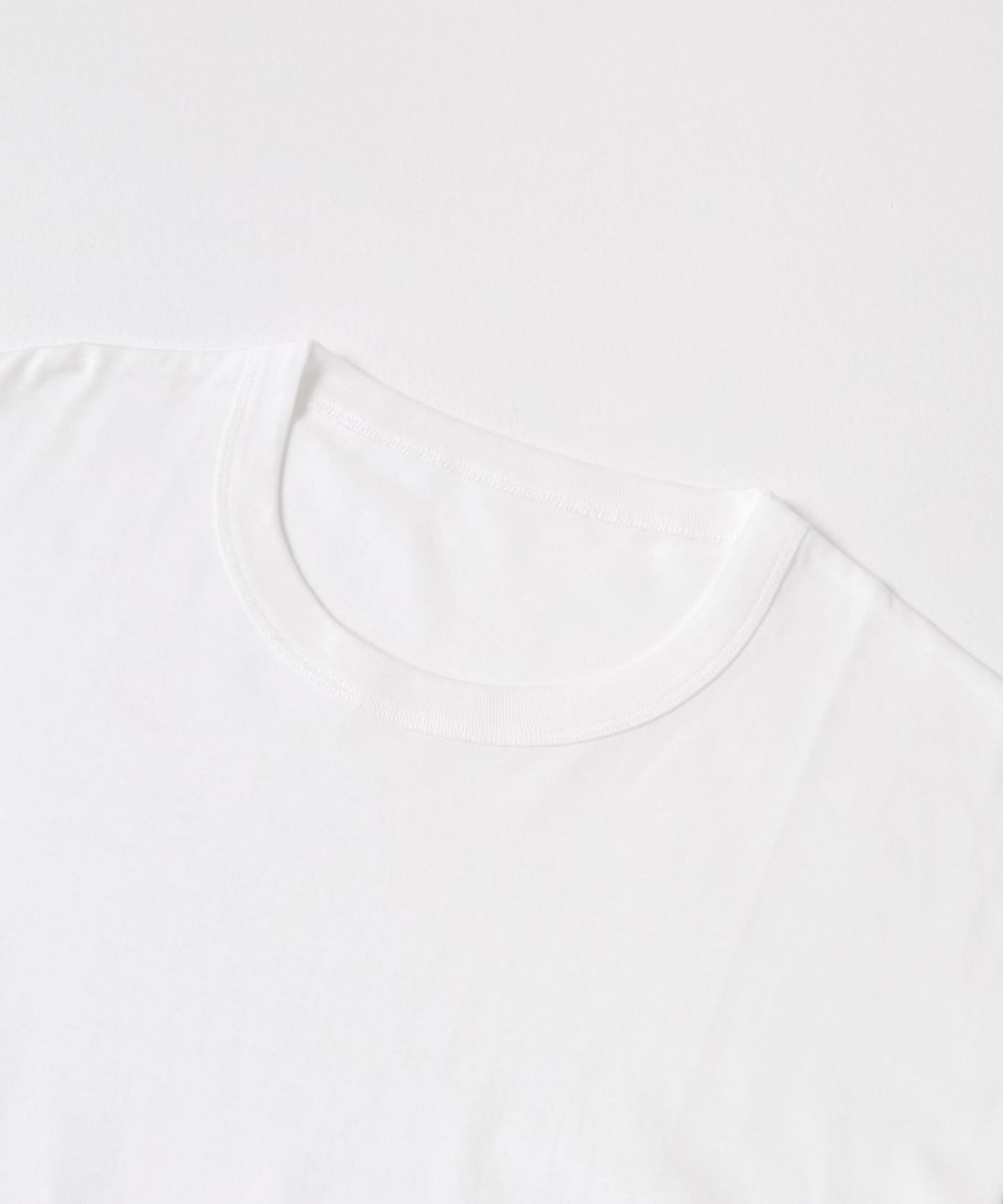 『UR TECH』圓領T恤