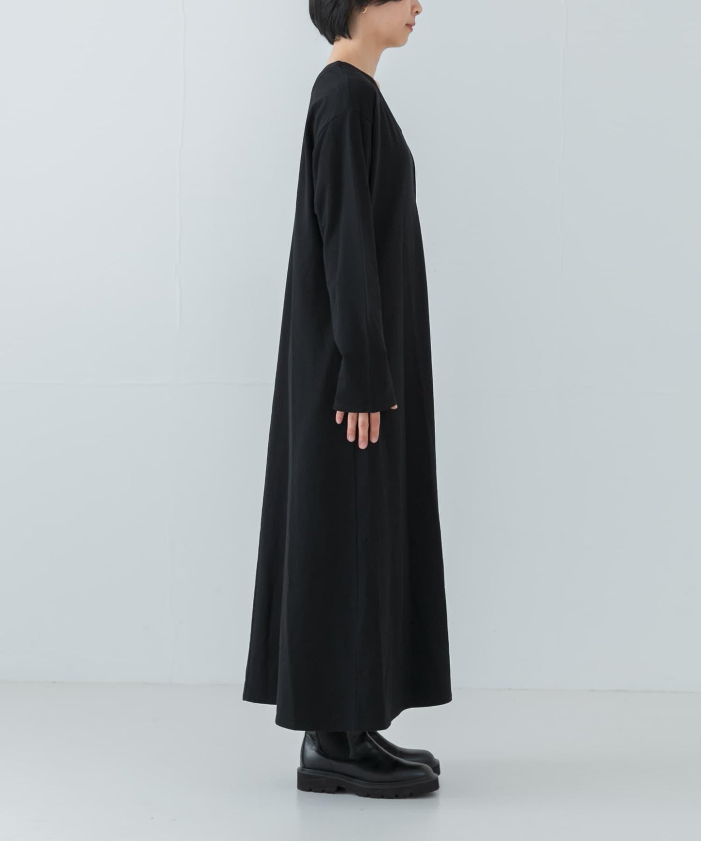 日本製造V領長款連衣裙