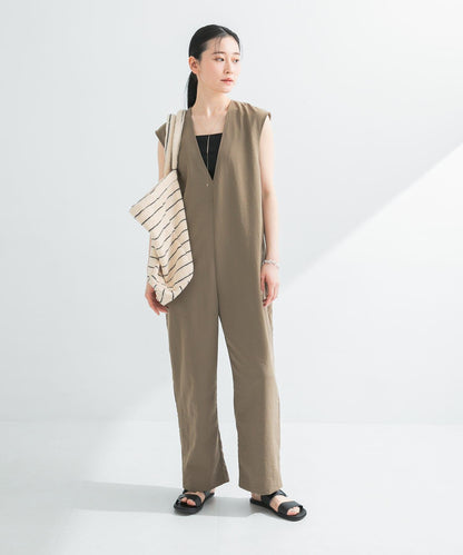 2尺碼可選亞麻風深V領連體褲