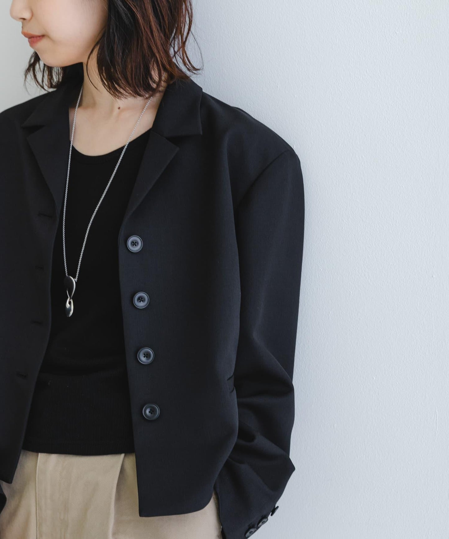 new basic 盒型短款夾克