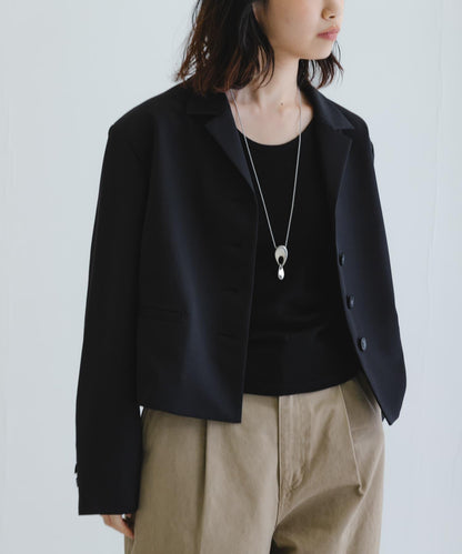 new basic 盒型短款夾克