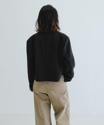 new basic 盒型短款夾克