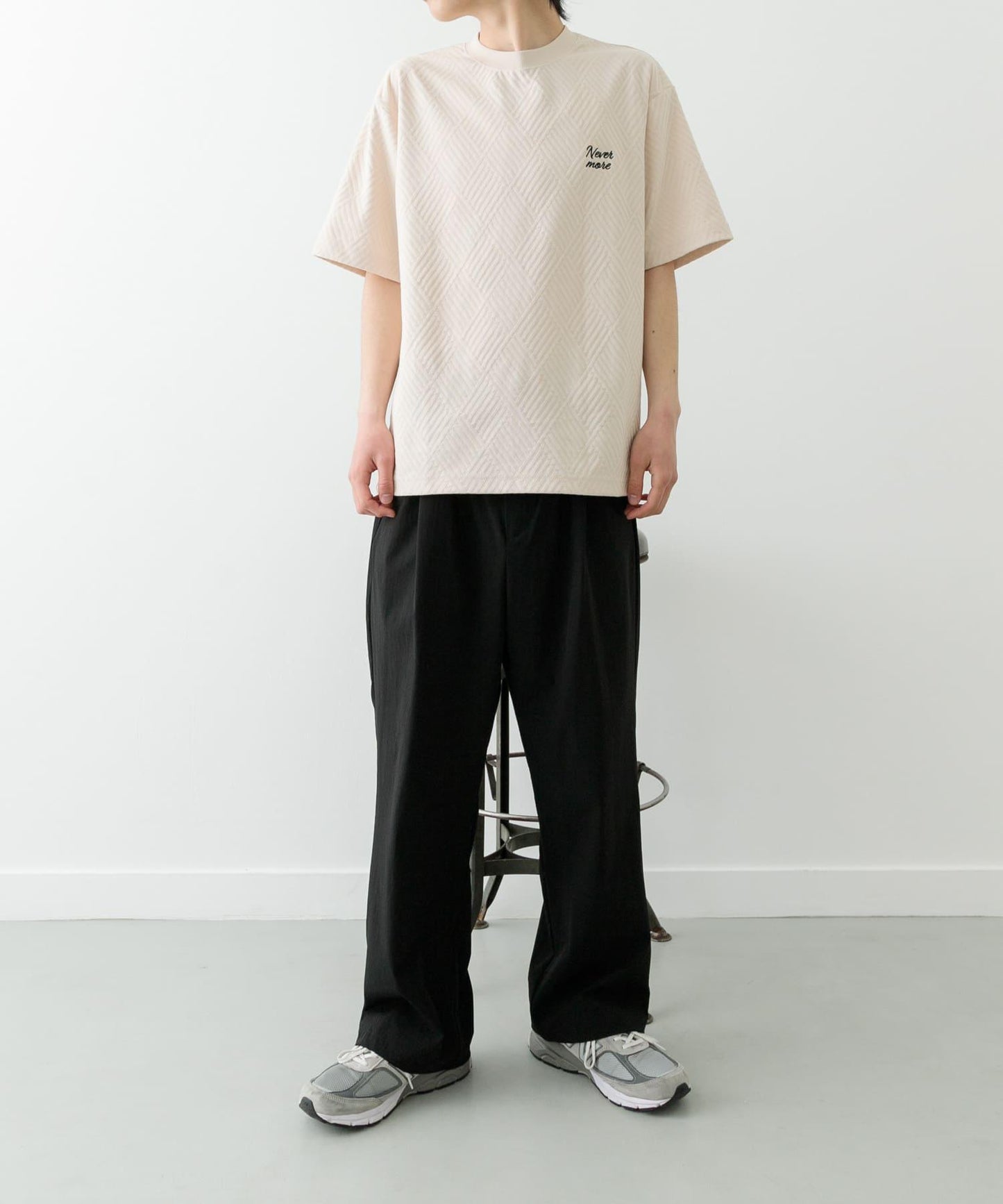 單點刺繡人字紋提花T恤