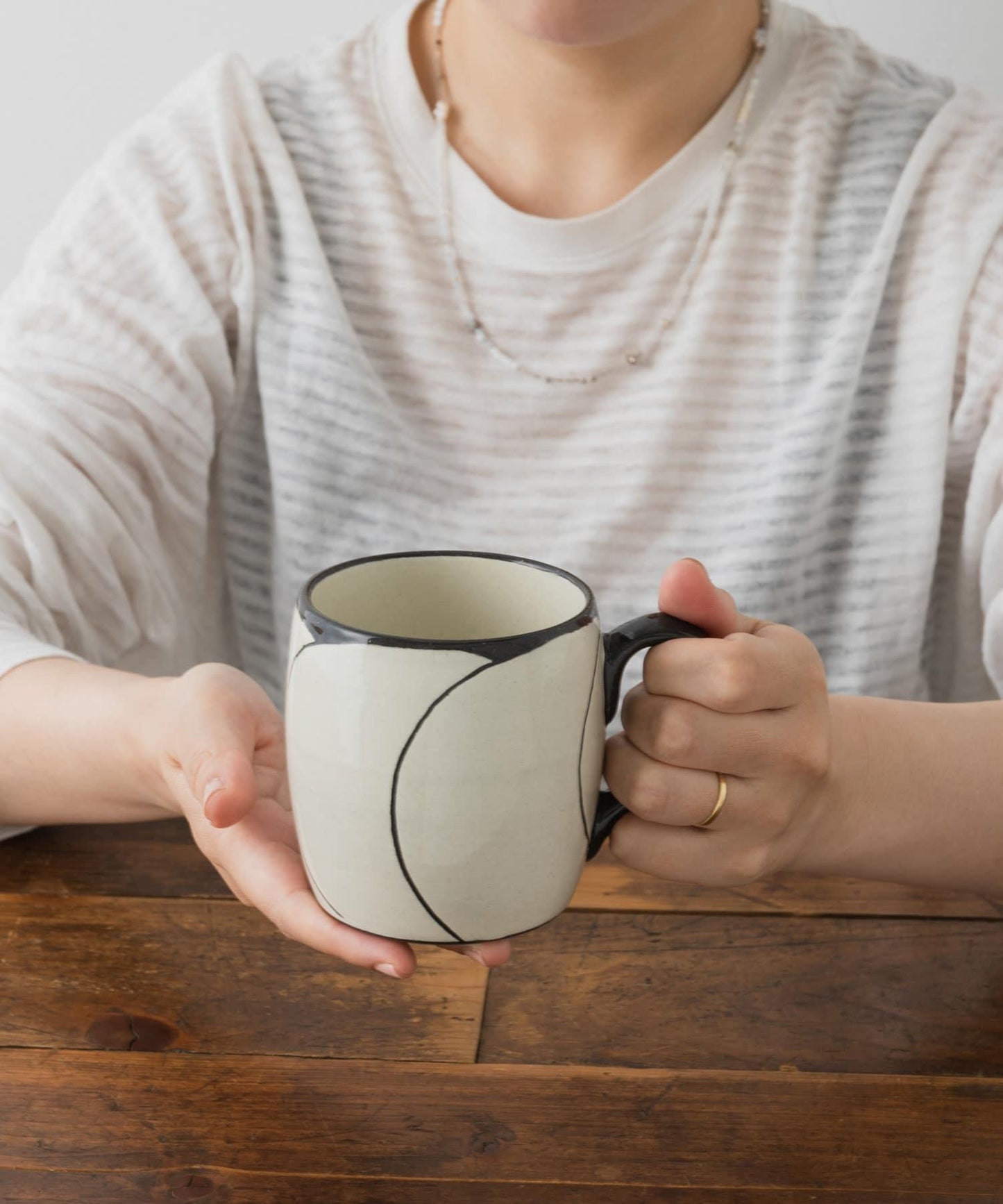 利左エ門窯 NEZIRI・梅（太鼓）馬克杯