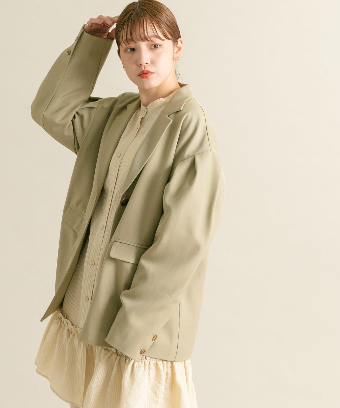 肩部褶皺寬鬆西裝外套