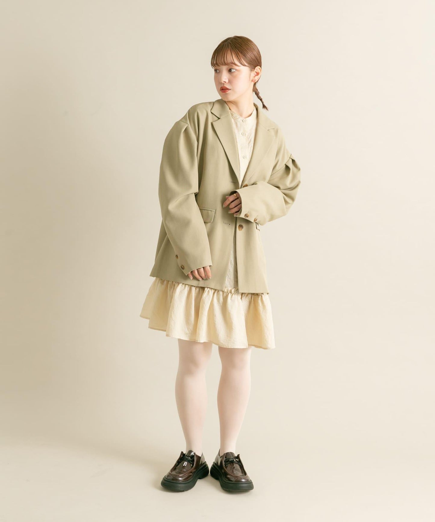 肩部褶皺寬鬆西裝外套