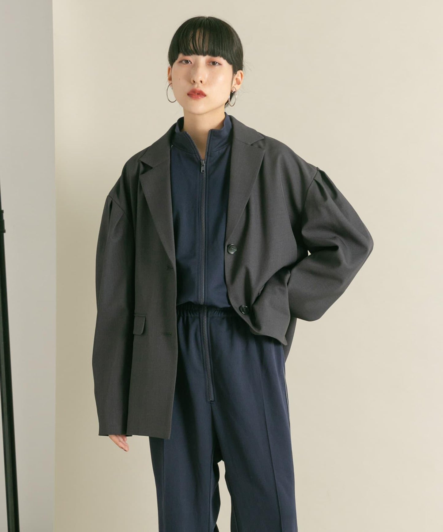 肩部褶皺寬鬆西裝外套