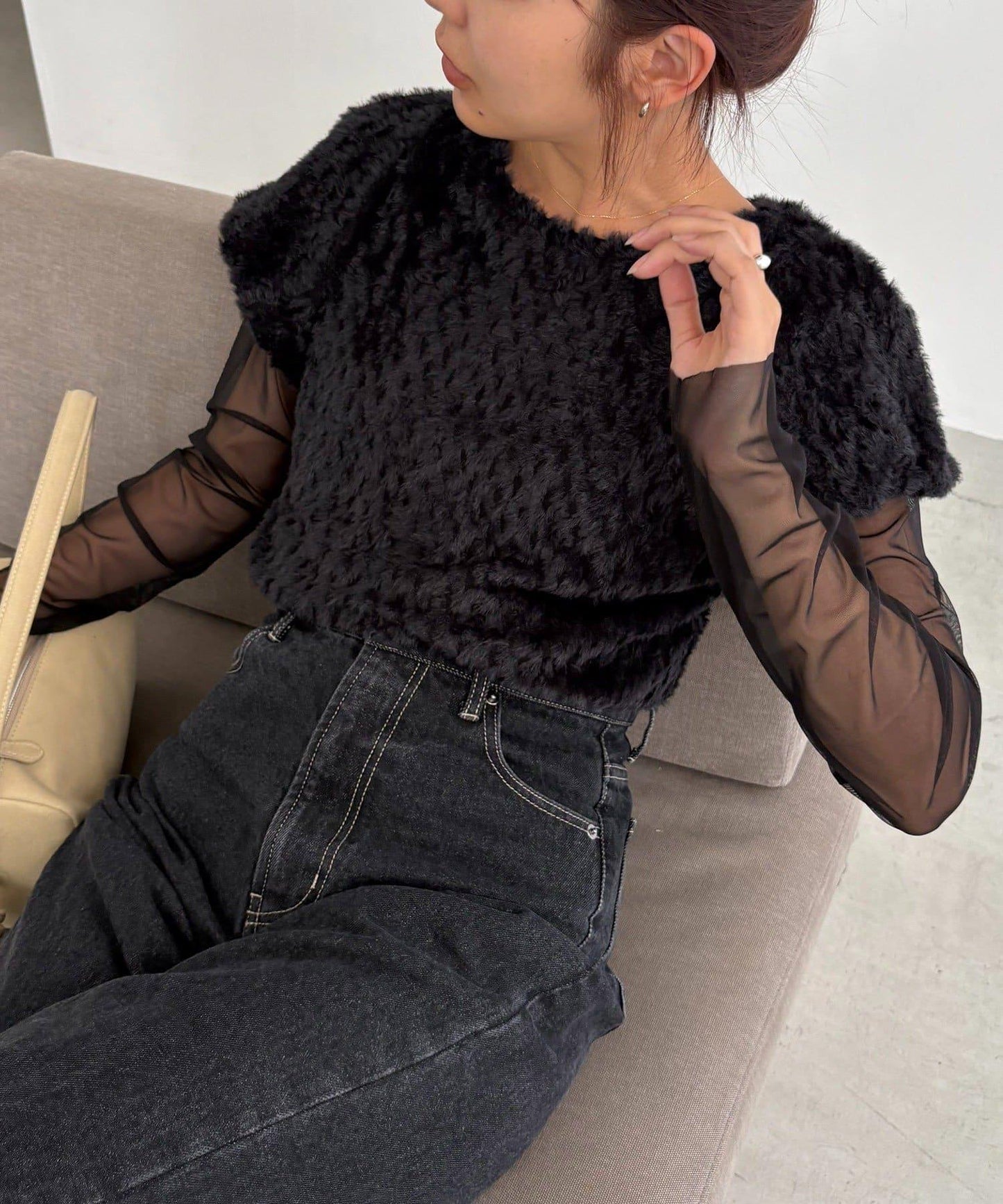 【CAPRICIEUX LE'MAGE】迷你毛絨網紗上衣