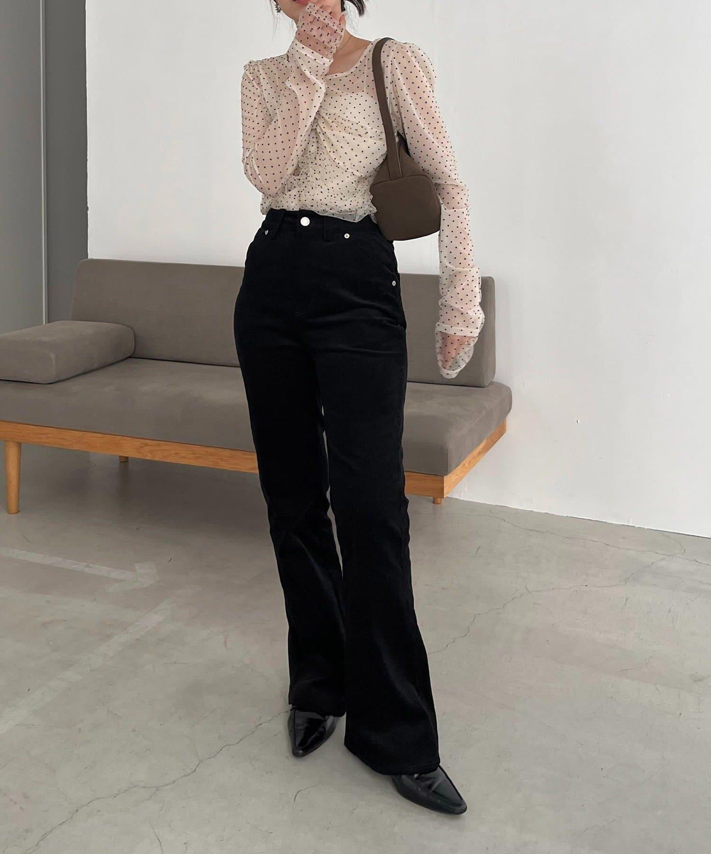 植絨波點設計 襯衫 再販款