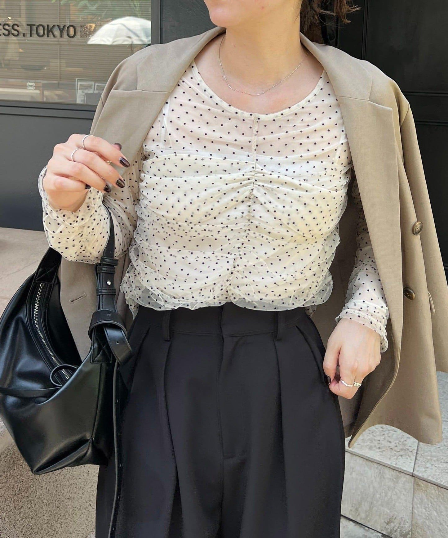 植絨波點設計 襯衫 再販款