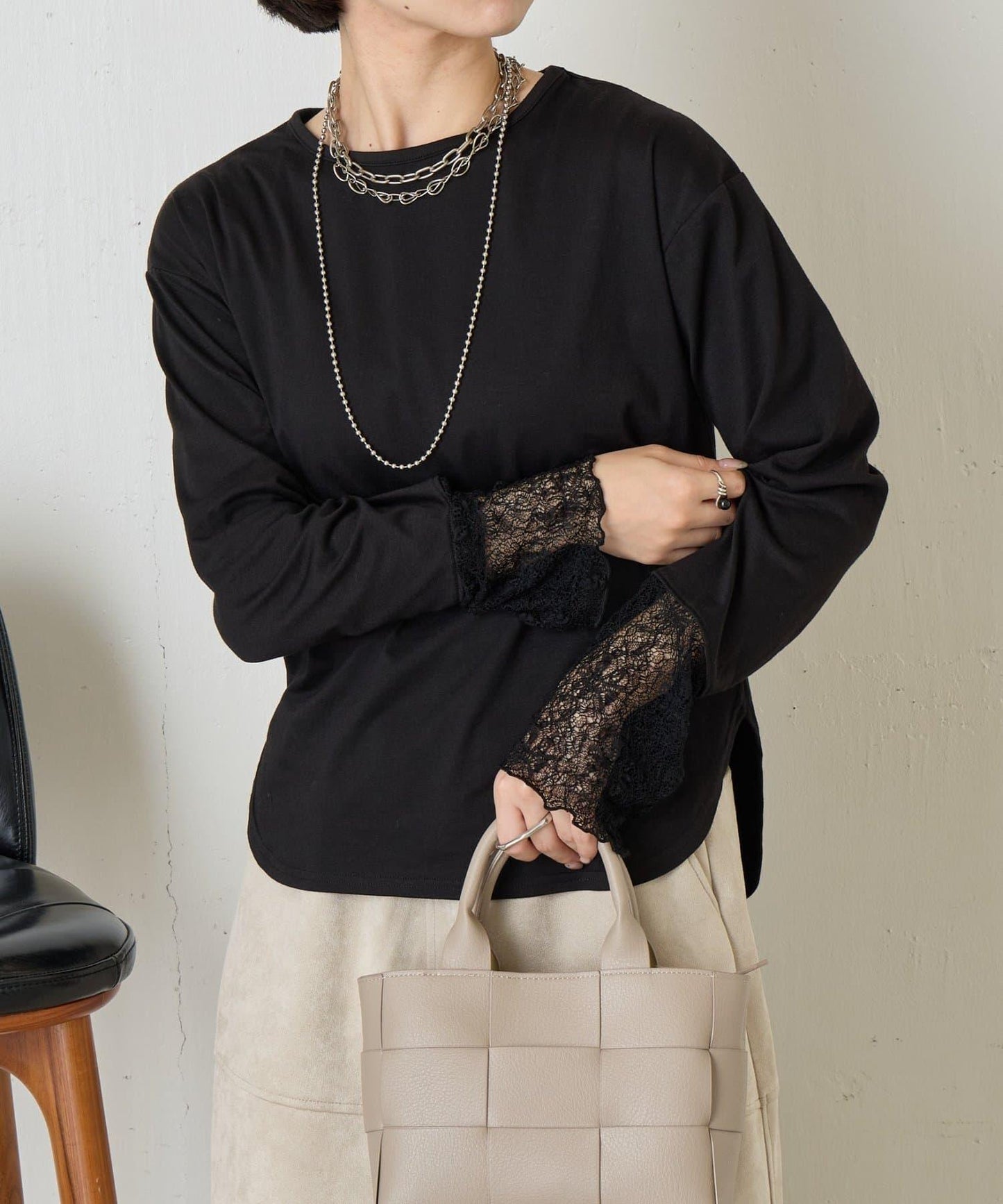 袖口蕾絲針織衫