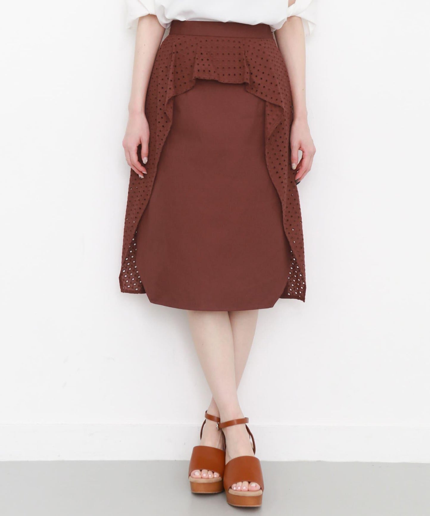 荷葉邊蕾絲不對稱半身裙