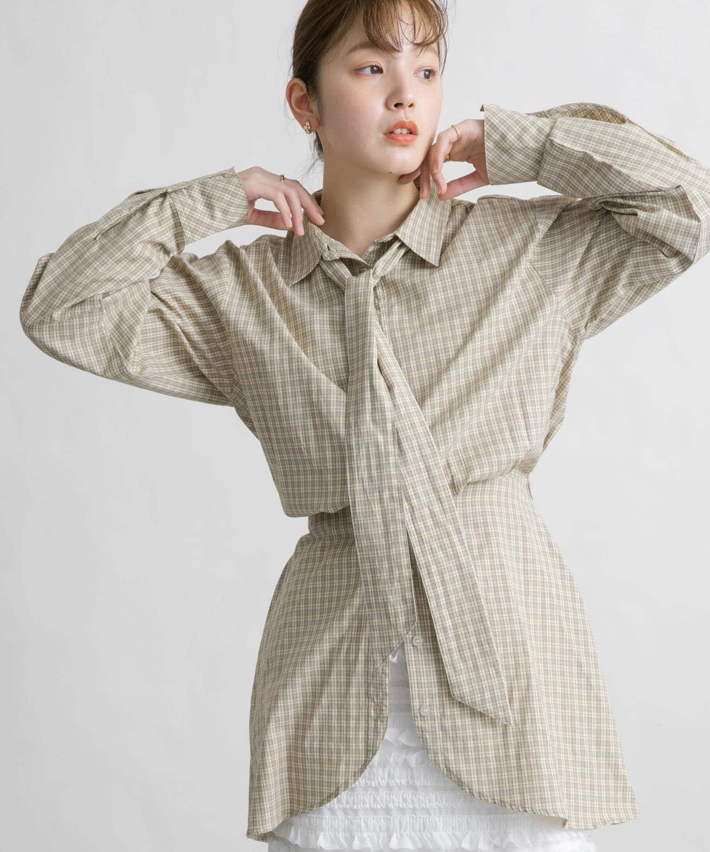 收腰格紋襯衫