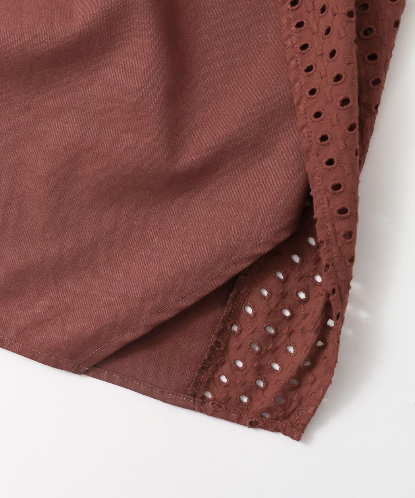 荷葉邊蕾絲不對稱半身裙