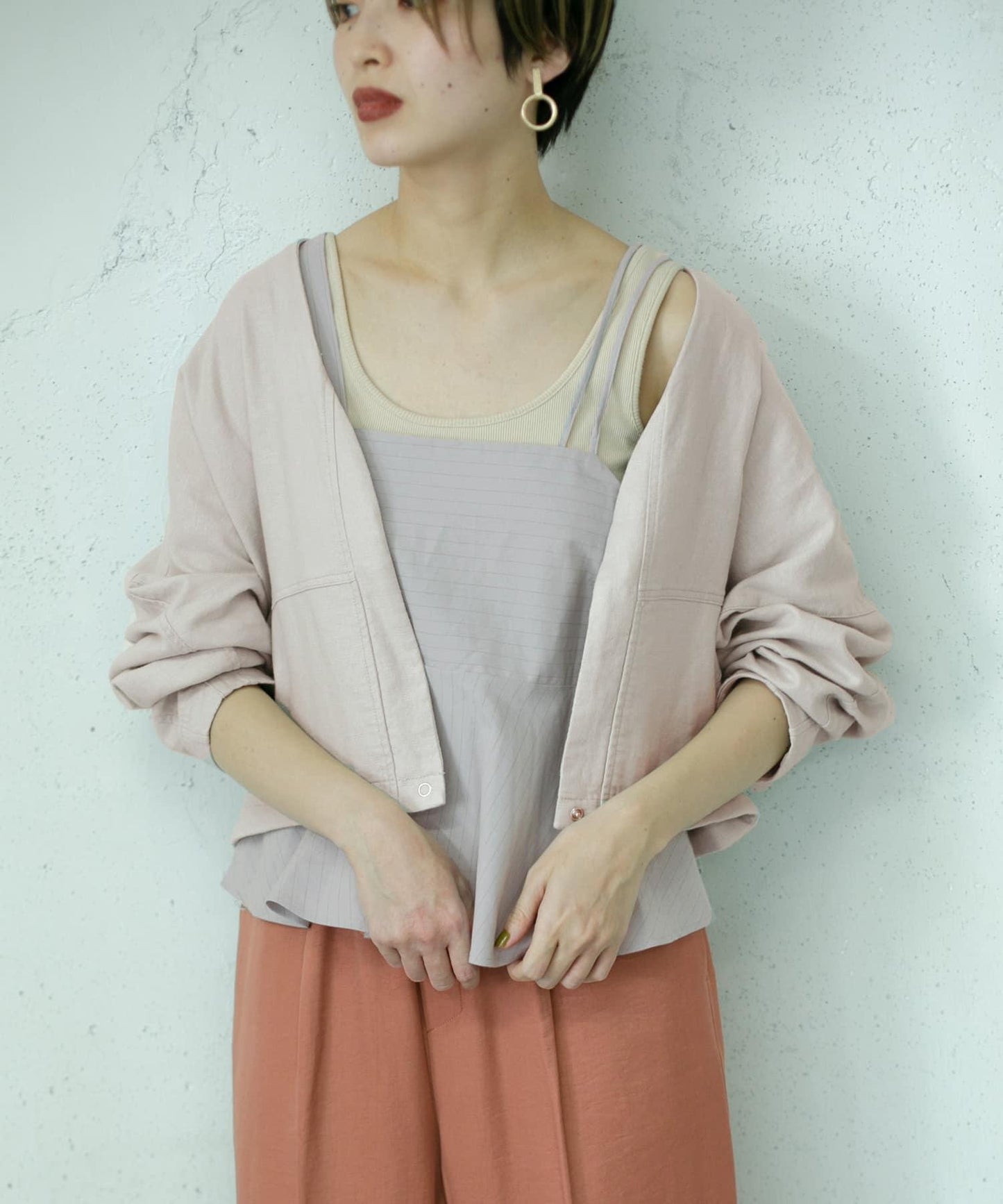 條紋不對稱吊帶背心∴