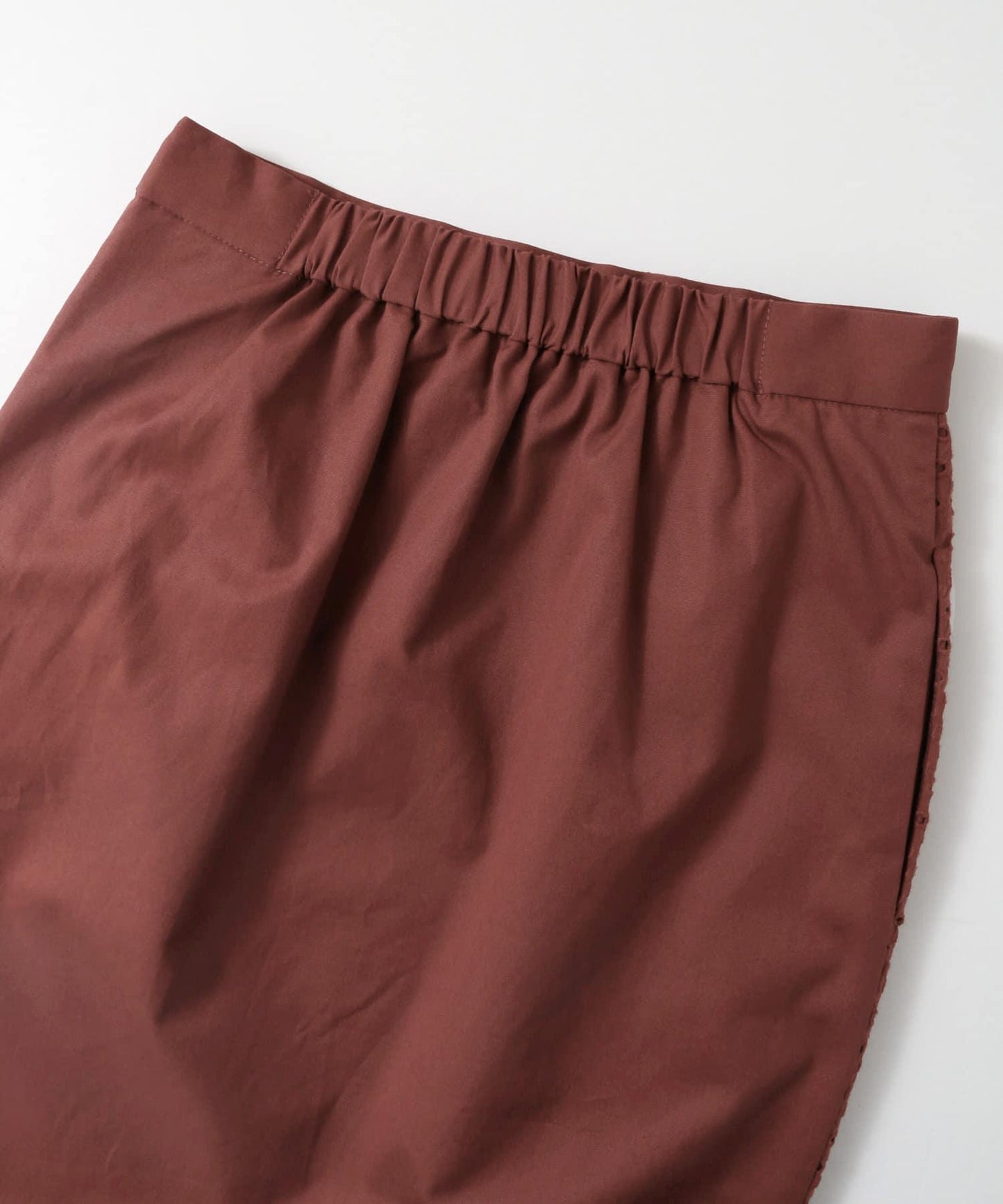 荷葉邊蕾絲不對稱半身裙