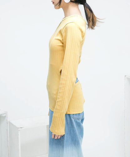 鏤空羅紋針織衫