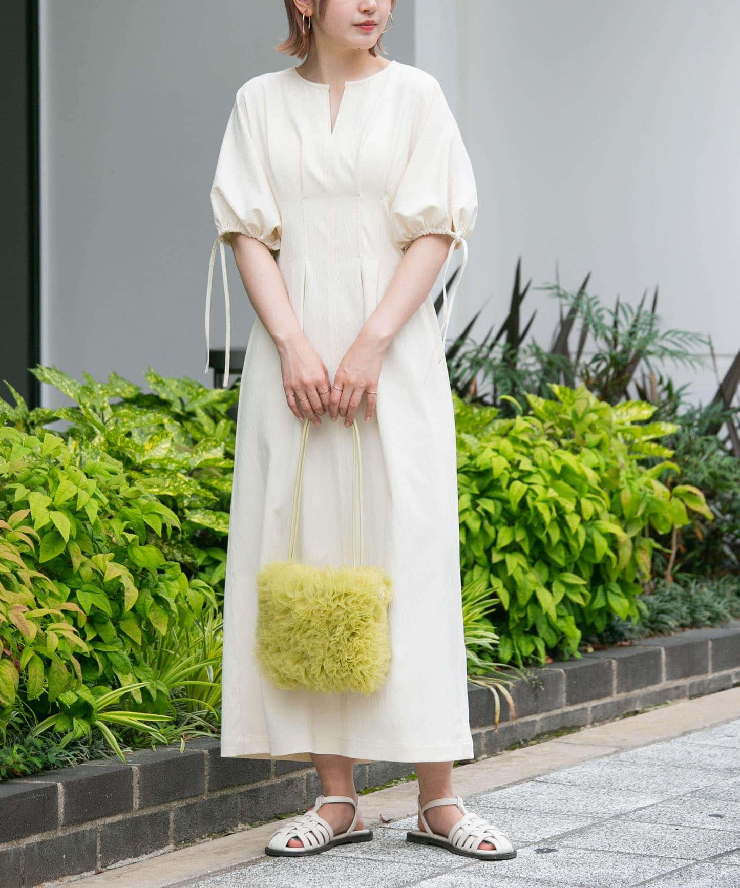 2尺碼可選抽繩袖腰部褶皺連衣裙