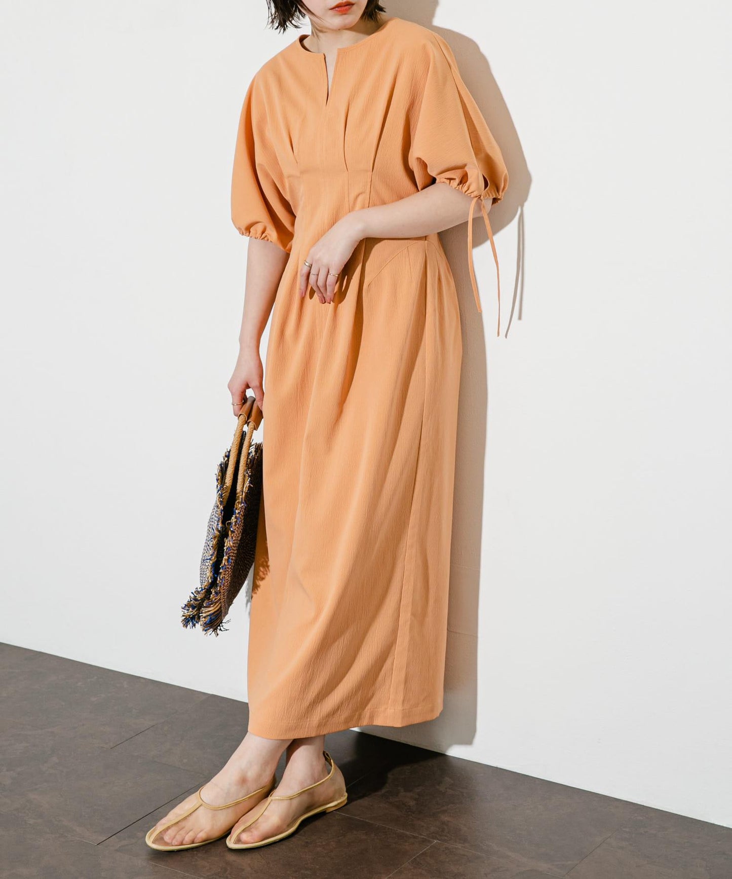 2尺碼可選抽繩袖腰部褶皺連衣裙