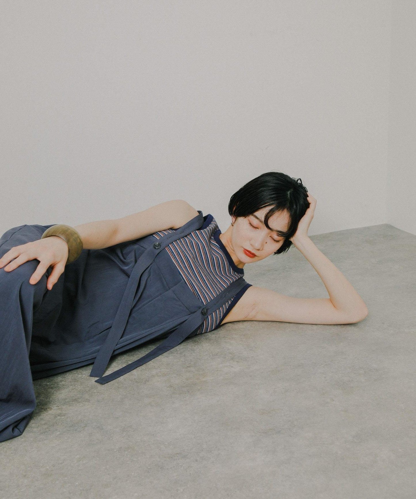 2尺碼可選寬肩帶連體褲