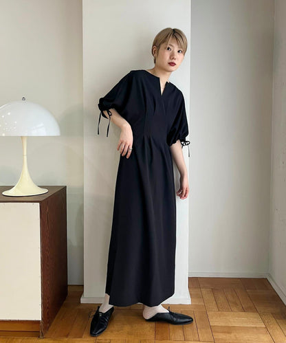 2尺碼可選抽繩袖腰部褶皺連衣裙