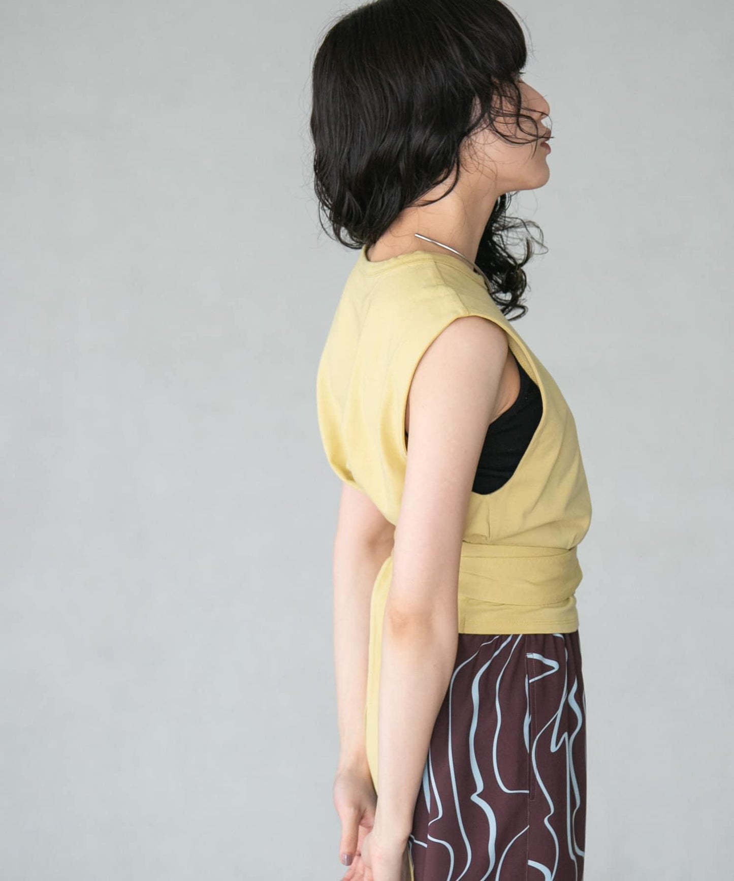 繫帶收腰無袖上衣