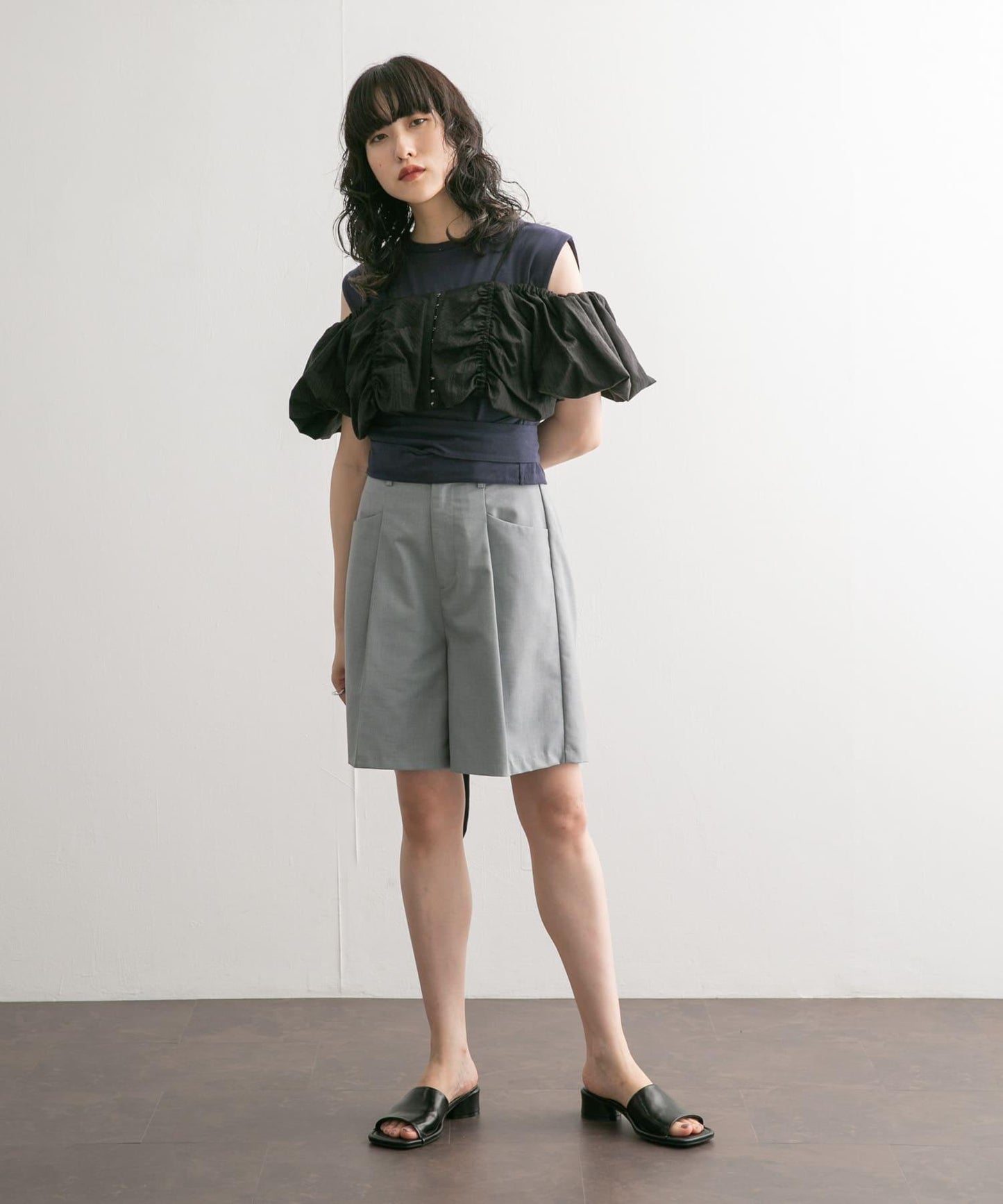 繫帶收腰無袖上衣