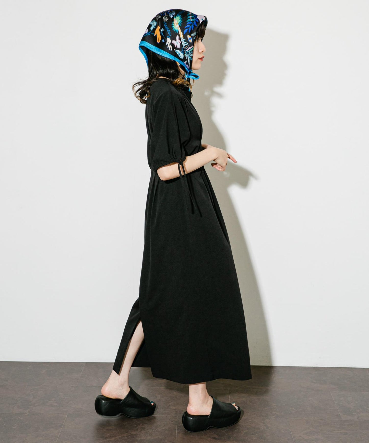 2尺碼可選抽繩袖腰部褶皺連衣裙