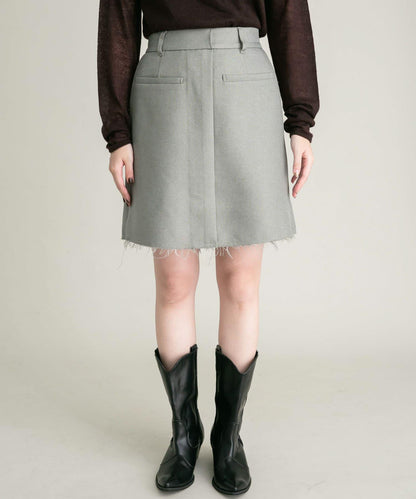 裁剪下襬迷你裙