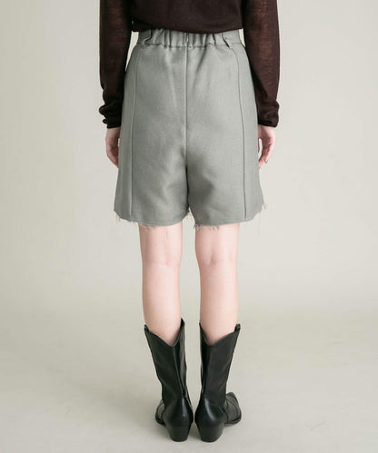 裁剪下襬迷你裙