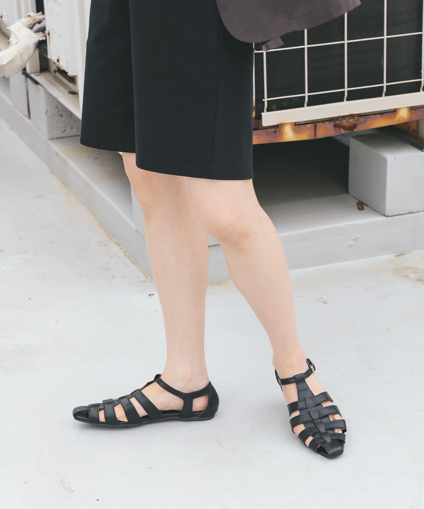 平底古爾卡涼鞋