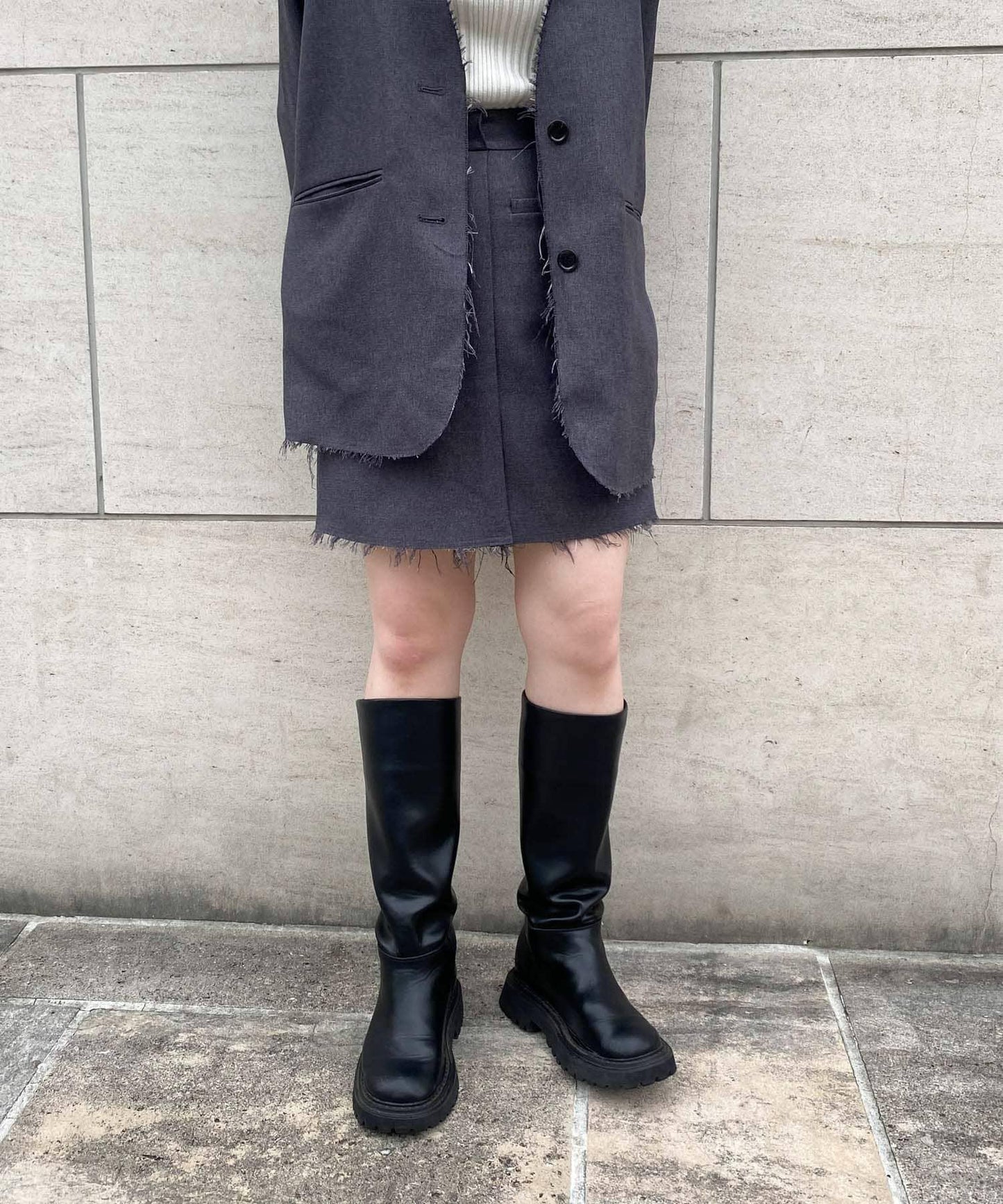 裁剪下襬迷你裙