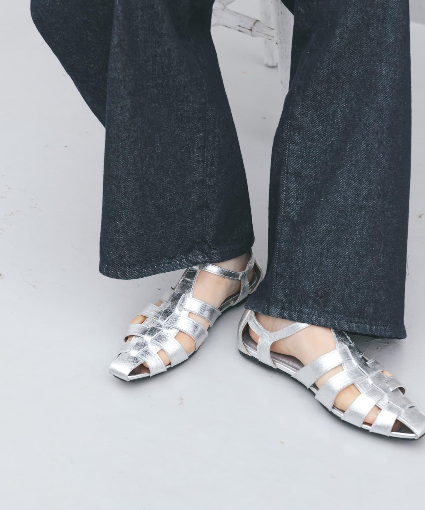 平底古爾卡涼鞋